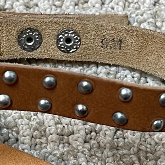 AMUSE SOCIETY  X MATISSE ROCK MUSE TAN LEATHER STUDDED FLAT SANDALS **NWOT** - Picture 11 of 14